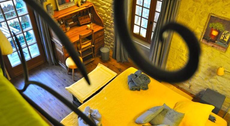 House with 1 room for 6 persons in Uzès