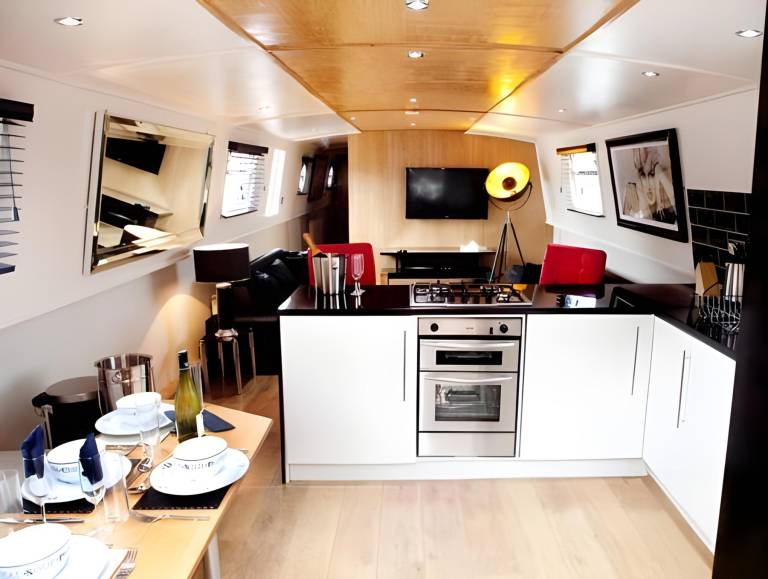Boat | Pet-friendly — photo 3