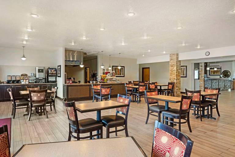 Best Western Plus Eagleridge Inn & Suites — photo 5