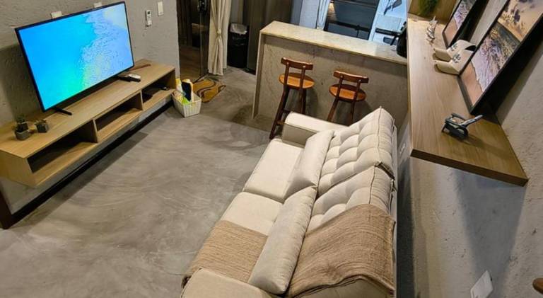 House with pool | Pets are welcome — photo 3