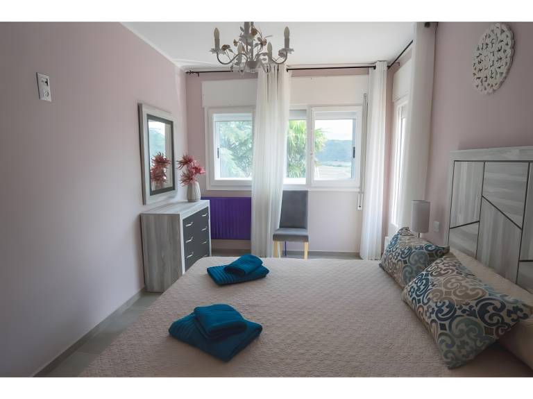 Chalet 'Vivienda Rural Casa Del Medico' with Mountain View, Wi-Fi and Air Conditioning in Zaragoza