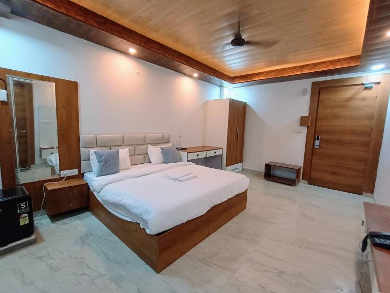 Shivaya International Inn LLP — photo 3