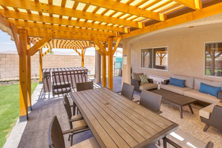 Lovely Bullhead City Retreat w/ Patio & Grill! — photo 2
