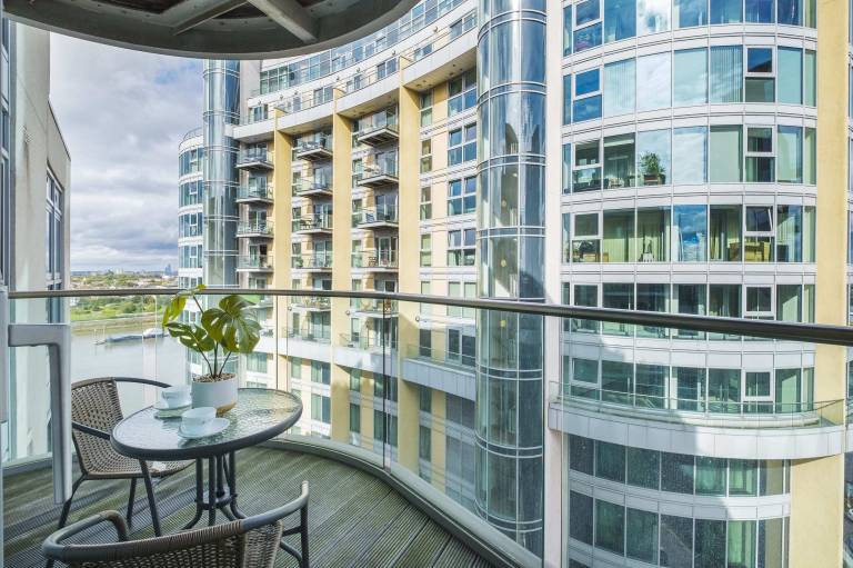 Apartment  Central London