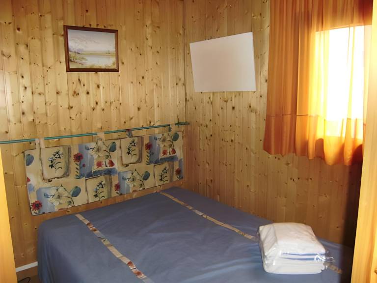 Apartamentos Pie de Pistas MIKKA in Encamp