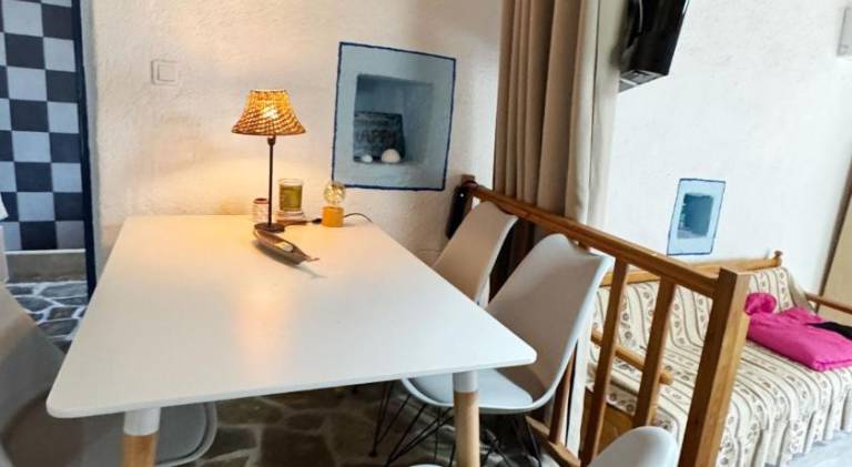 Fully equipped lovely vacation home with barbecue, yard & private pool | Dogs allowed — photo 3