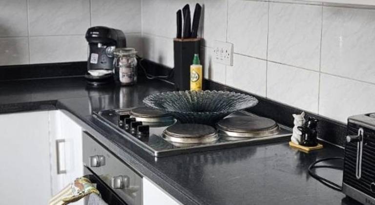 Rental apartment with 2 rooms for 6 persons in Slough