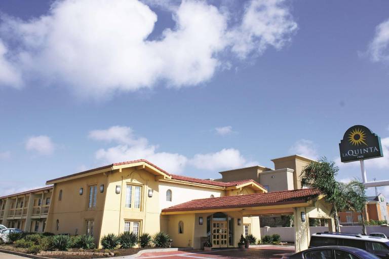 La Quinta Inn by Wyndham Clute Lake Jackson in Clute, TX