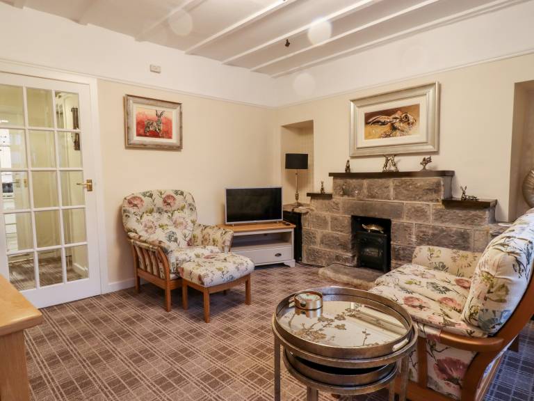 Child-friendly cottage with patio & garden | Pets are welcome — photo 4
