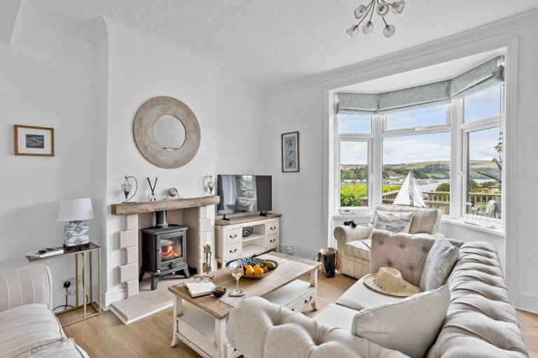 Fully equipped pleasant cottage with terrace | Water view | Pets are welcome — photo 3
