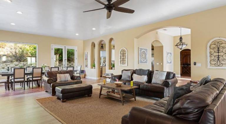 Wine Country Villa • Large Rooftop Terrace w Views Game Room Via del Sur — photo 3