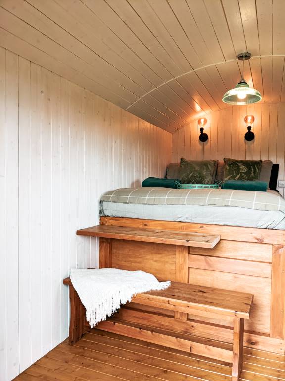 Cabin with 1 room for 2 persons — photo 2