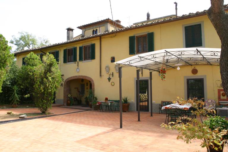 Villa  Montespertoli