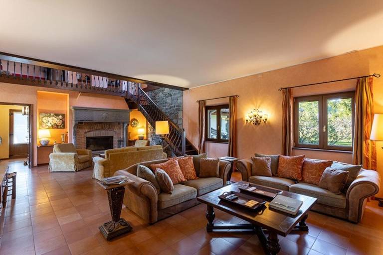 Family-friendly villa with terrace, garden & private pool | Lake view | Suitable for remote work | Dogs allowed — photo 4