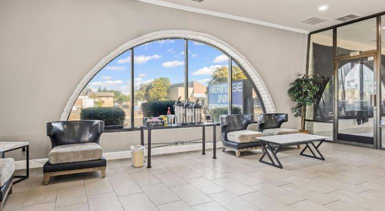 Heritage Inn Express Roseville — photo 4