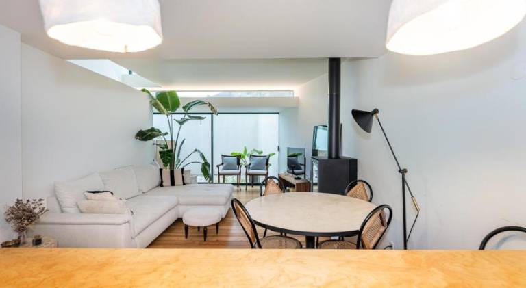 Fully equipped pleasant vacation home with terrace | Pets are welcome in Porto
