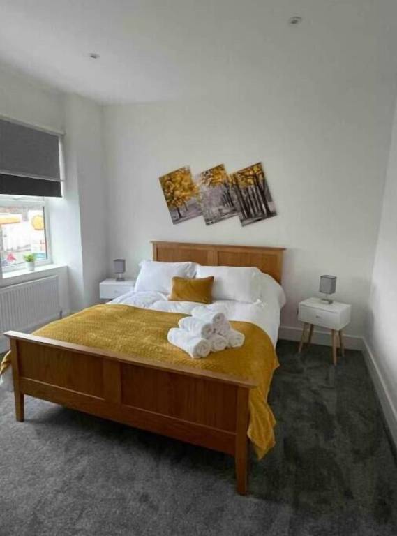 Apartment Tadworth