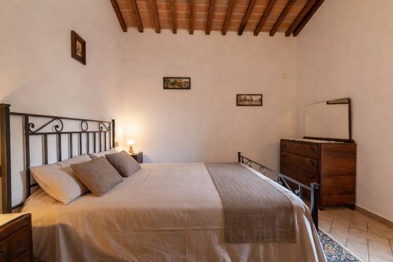 AGRITURISMO Pugnano Alto: Villa esclusiva per 24 ospiti con piscina privata tra Umbria e Toscana — photo 4
