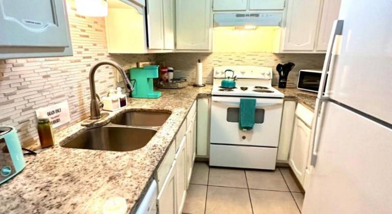 Apartment with patio | Good for workation — photo 5