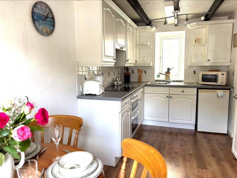 House with 2 rooms for 4 persons — photo 4