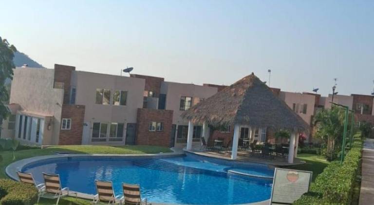Vacation home with pool | Pet-friendly in Xochitepec