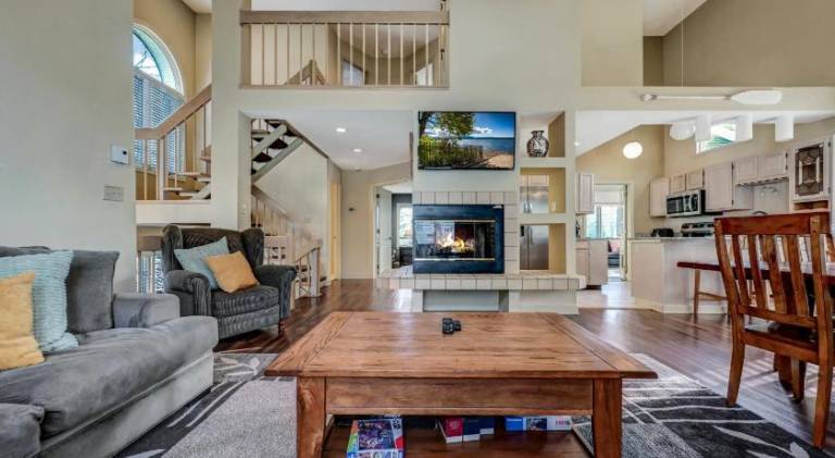 House | Perfect for remote work in Lake Harmony, PA