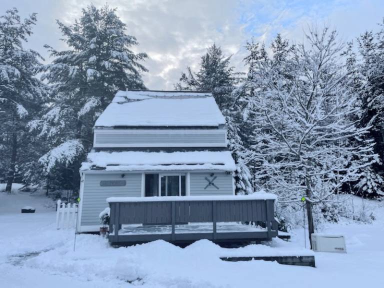 House  Twin Mountain