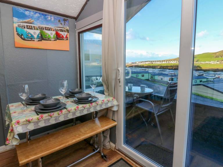 Family-oriented cottage | Beach view | Close to the beach | Pet-friendly — photo 5
