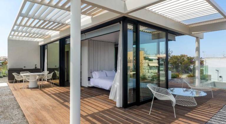 Wonderful holiday apartment with patio, garden & hot tub | Beach nearby | Pet-friendly — photo 2