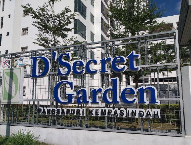 Apartment Taman Kempas Indah