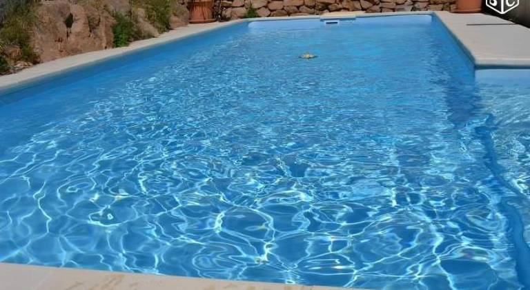 Holiday apartment with yard, barbecue & terrace in La Valette-du-Var