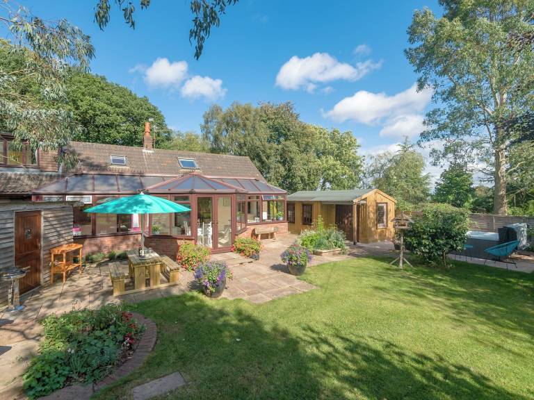 Cottage Langford Budville