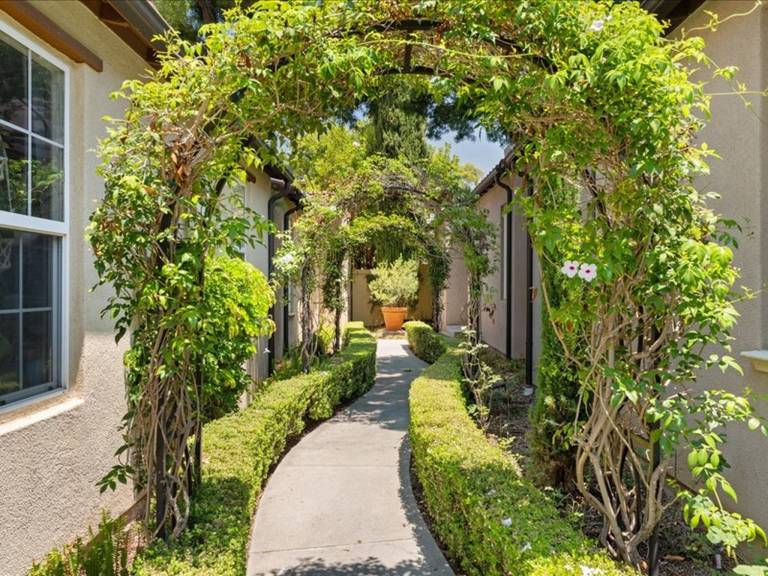 Beautiful house with barbeque & pool | Pets are welcome — photo 2