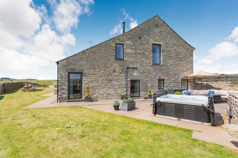 Cottage Settle