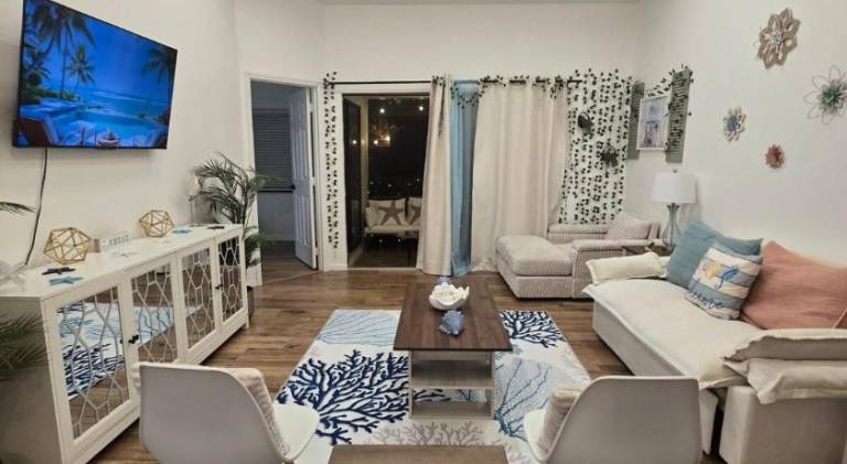Holiday apartment with pool & hot tub — photo 2