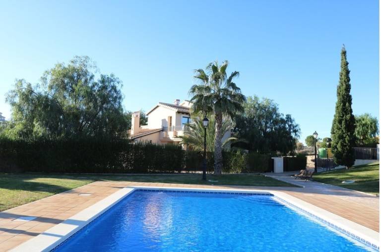 Villa Fuente Alamo