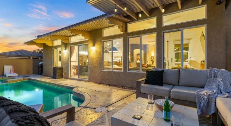Vacation home with pool & jacuzzi | Good for workation — photo 4
