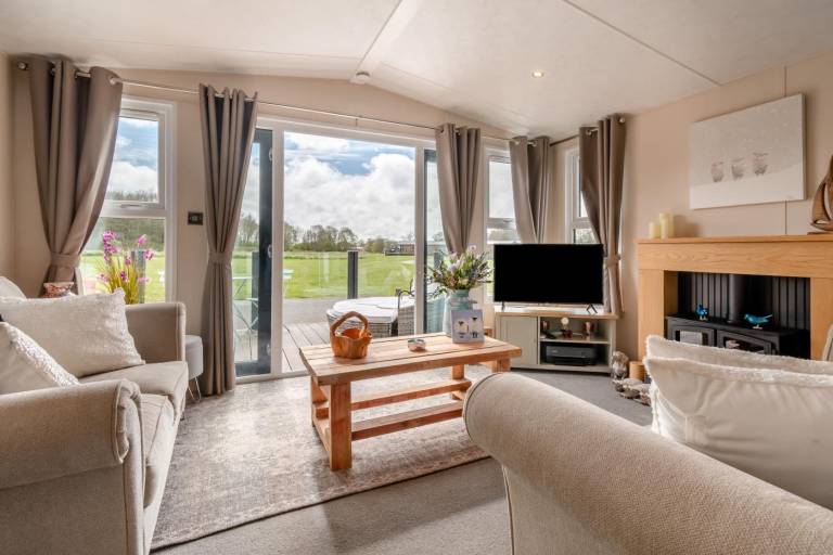 Fully equipped lodge with garden & jacuzzi | Beach nearby | Pets allowed — photo 5