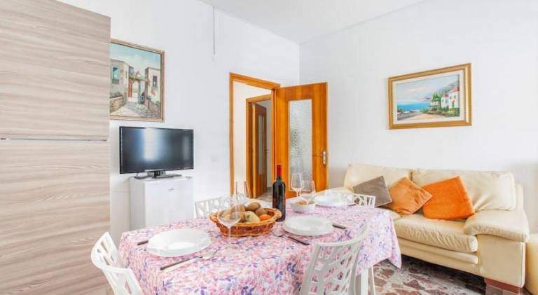 Rental apartment with 2 rooms for 4 persons in Vieste