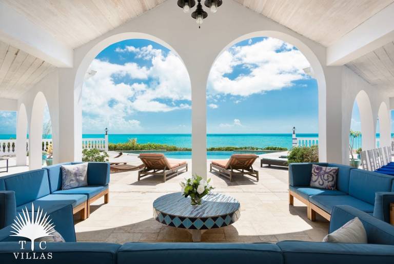 Casa Grace Bay
