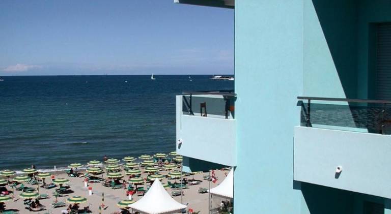 Hotel Iones — photo 3