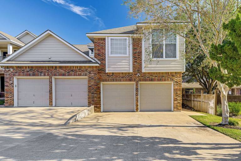 Apartment  College Station