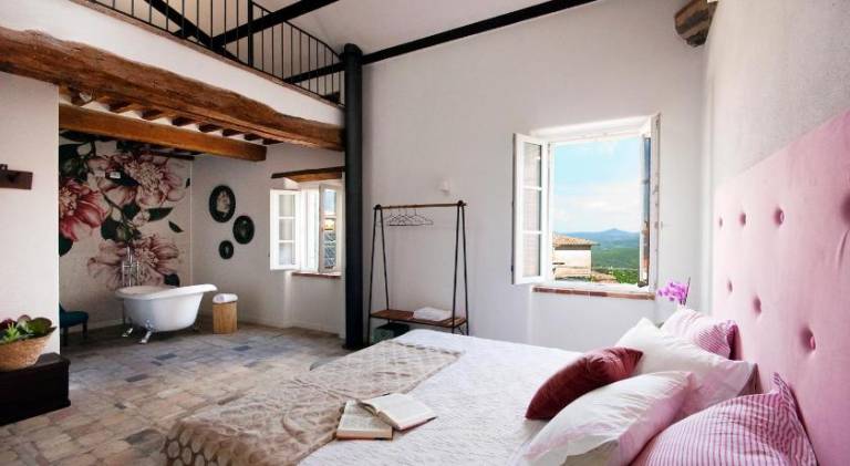 Farm with patio, yard & pool | Pet-friendly in Chiusdino