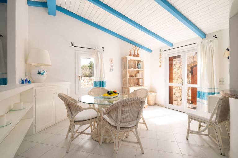 Family-oriented villa with private pool, garden & grill | Pets are welcome — photo 3