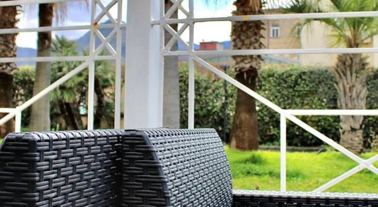 Holiday apartment with garden — photo 5