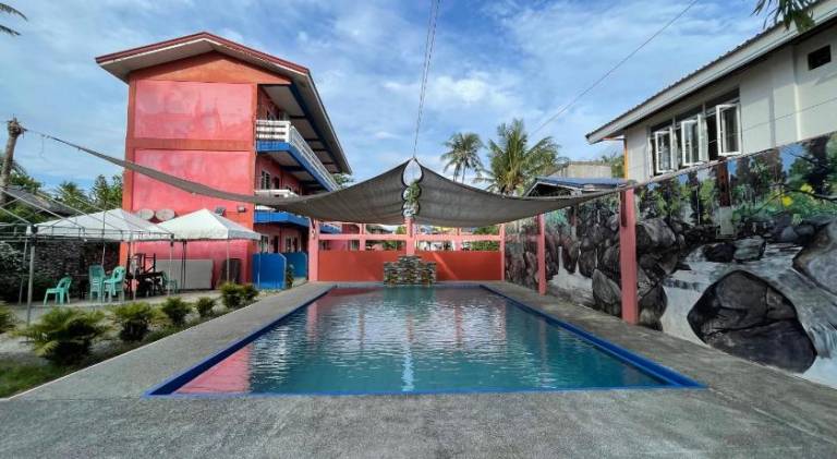Lodge with pool | Close to the beach | Pets are welcome — photo 2