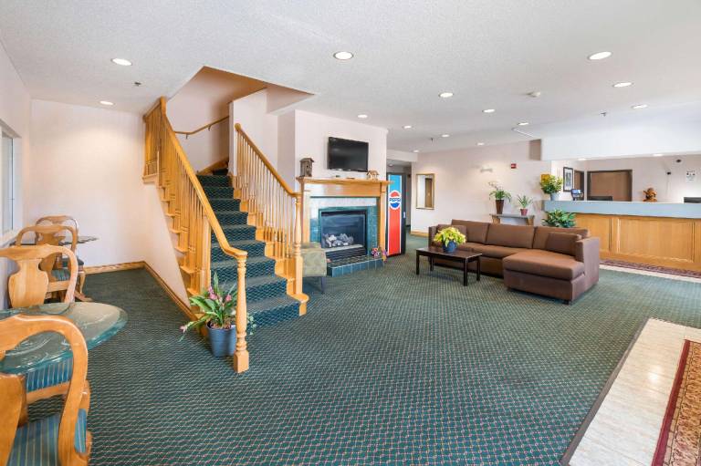 Rodeway inn Urbana Champaign University Area — photo 2