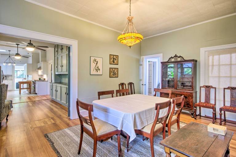 Pet-Friendly Natchez Home: Walk to Downtown! — photo 3