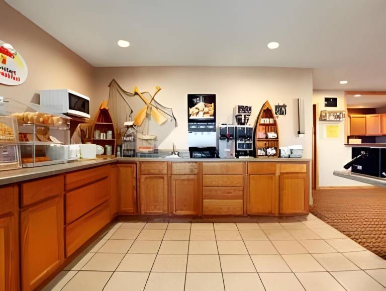 FairBridge Inn & Suites Spearfish — photo 3