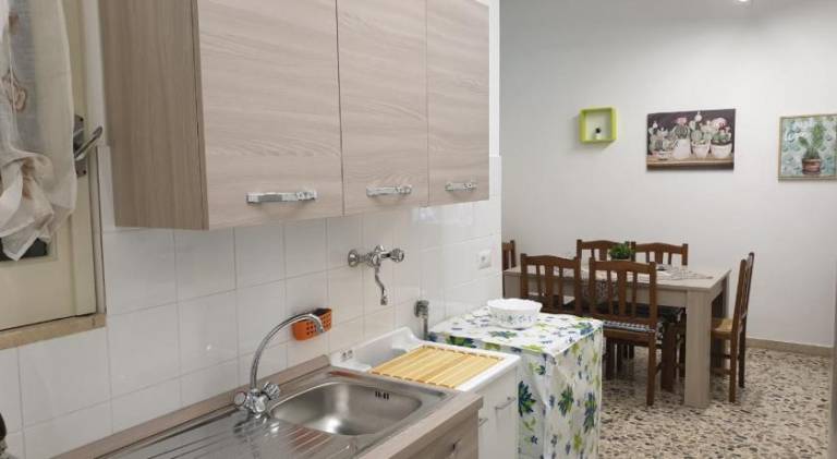 Rental apartment with 2 rooms for 6 persons — photo 3